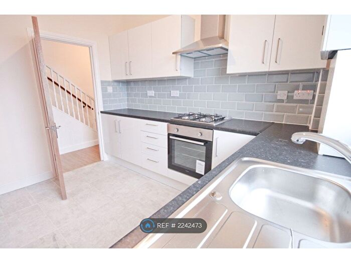 2 Bedroom Flat To Rent In Mapperley, Nottingham, NG3