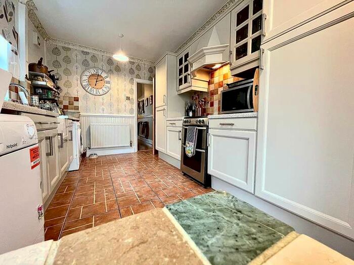 4 Bedroom SemiDetached House For Sale In Lowlands Road, Pontnewydd