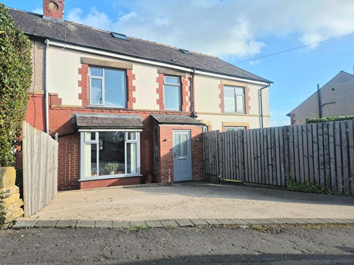 5 Bedroom Semi Detached House To Rent In Park Drive, Halifax, HX2