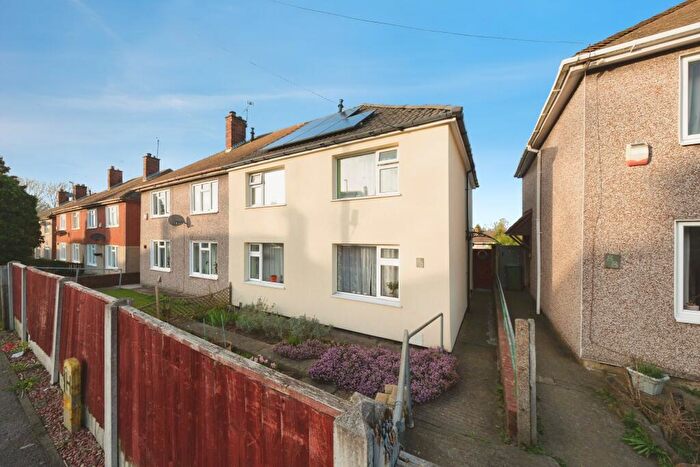 3 Bedroom Semi Detached House For Sale In Brick Kiln Lane, Mansfield, NG18