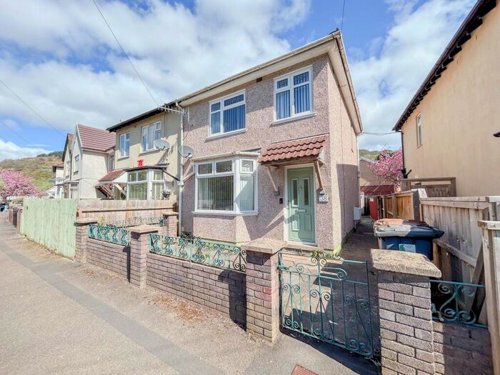 3 Bedroom Semi-Detached House For Sale In Crescent Road, Risca, NP11