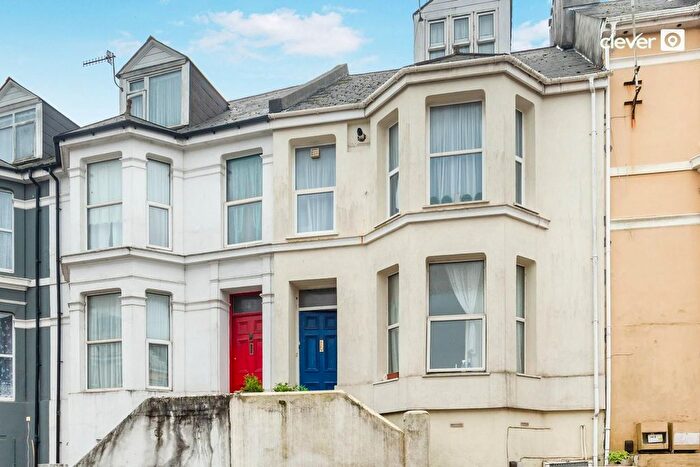 3 Bedroom Maisonette For Sale In Prince Maurice Road, Plymouth, PL4