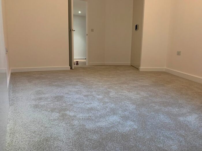 1 Bedroom Flat To Rent In Aerodrome Road, London, NW9