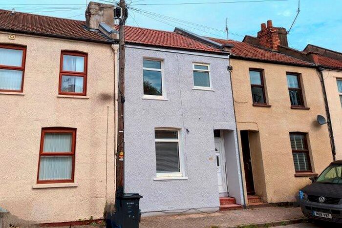 2 Bedroom Property To Rent In Tyler Street, Bristol, BS2