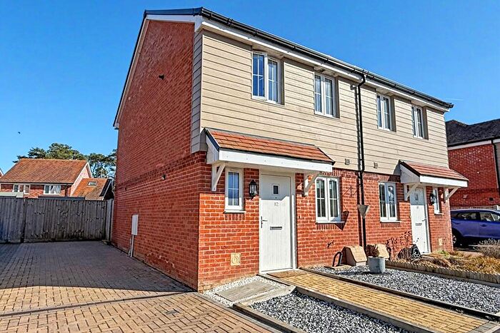 2 Bedroom Semi Detached House For Sale In Fordingbridge, SP6