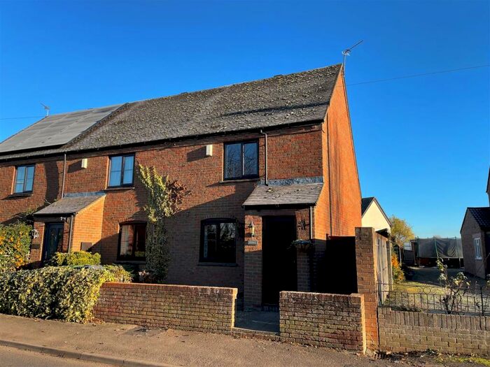 2 Bedroom End Of Terrace House To Rent In Churchend, Slimbridge, GL2