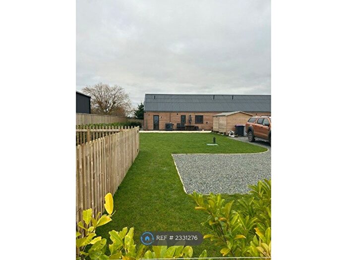 3 Bedroom Bungalow To Rent In Newham Drain, New York, Lincoln, LN4