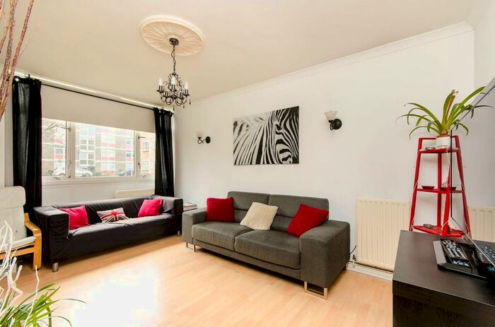 2 Bedroom Flat For Sale In Wainford Close, Southfields, London, SW19