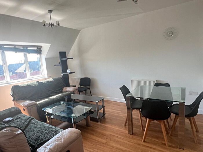 2 Bedroom Flat To Rent In Academy Place, Isleworth, TW7