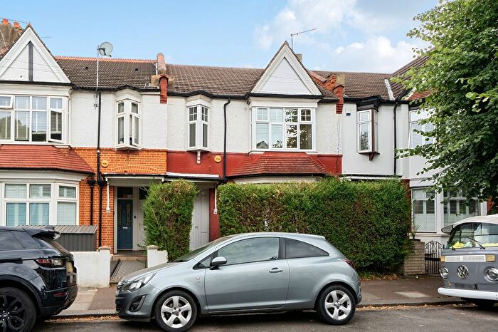 3 Bedroom Terraced House For Sale In Lightcliffe Road, Palmers Green, London, N13