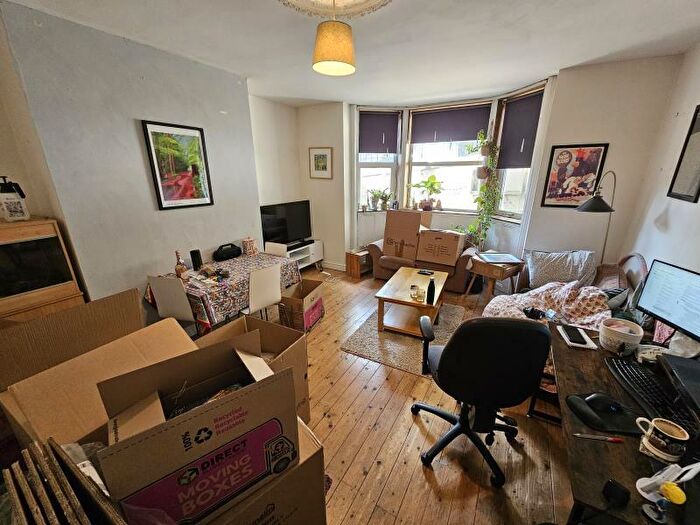 1 Bedroom Flat To Rent In Hanover Square, University, Leeds, LS3