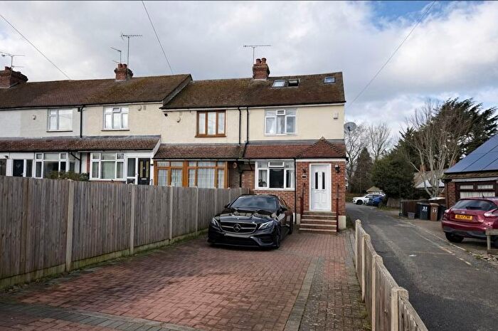 4 Bedroom End Terrace House For Sale In Filmer Road, Luton, LU4