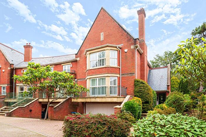5 Bedroom Terraced House To Rent In Sandy Lane St Anns Park Virginia Water Surrey, GU25