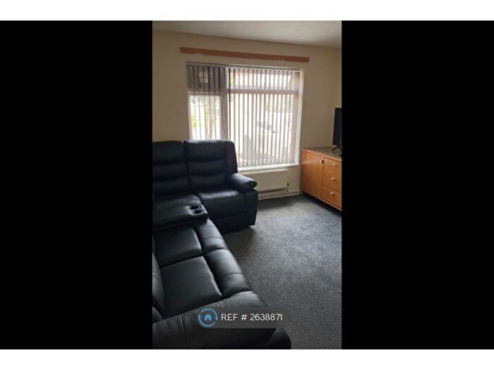 3 Bedroom Detached House To Rent In King George Crescent, Walsall, WS4
