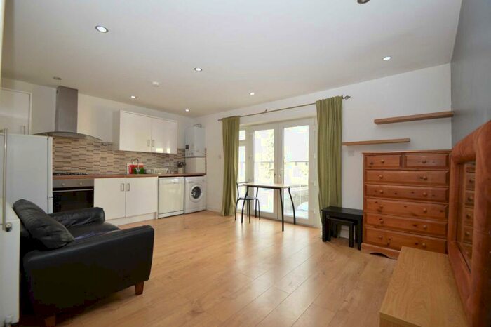 1 Bedroom Apartment To Rent In Sutton, SM1