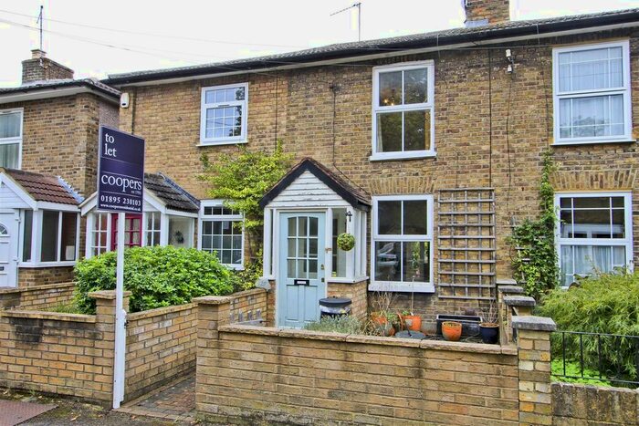 2 Bedroom Cottage To Rent In Villier Street, Uxbridge, UB8