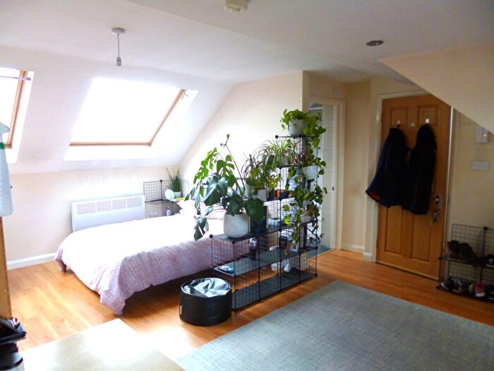 1 Bedroom Studio To Rent In St Albans Road, Watford, WD24