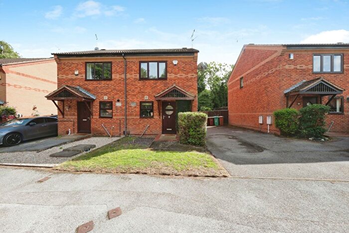 2 Bedroom Semi-Detached House For Sale In Newcastle Farm Drive, Nottinghamshire, NG8