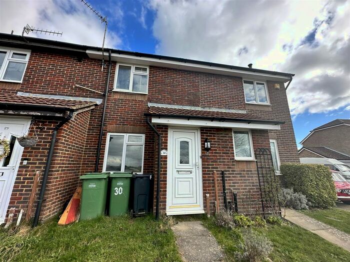 2 Bedroom Semi-Detached House To Rent In Longacre Close, St. Leonards-On-Sea, TN37