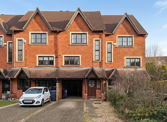 2 Bedroom Town House To Rent In Salisbury - Tower Mews, SP1