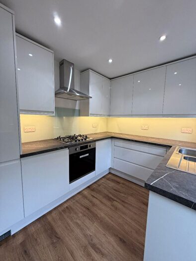 3 Bedroom Semi Detached House To Rent In Chelmsford Road, Exeter, EX4