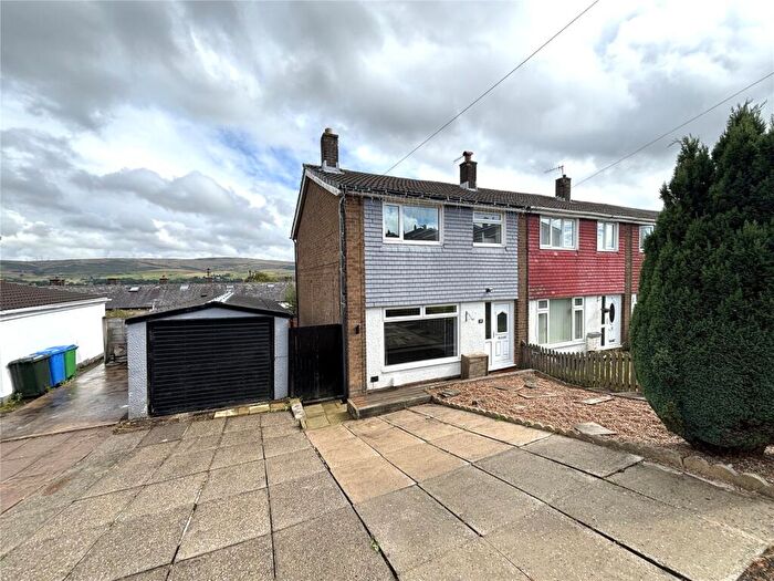 3 Bedroom Semi-Detached House To Rent In Shore Mount, Littleborough, Greater Manchester, OL15