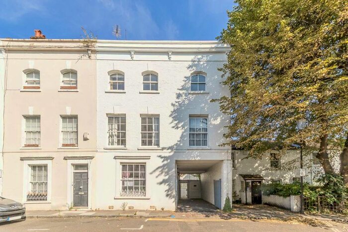 2 Bedroom Flat To Rent In Child's Place, London, SW5