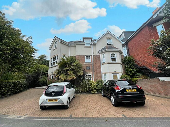 2 Bedroom Apartment To Rent In Glenside Court, Alumhurst Road, BH4