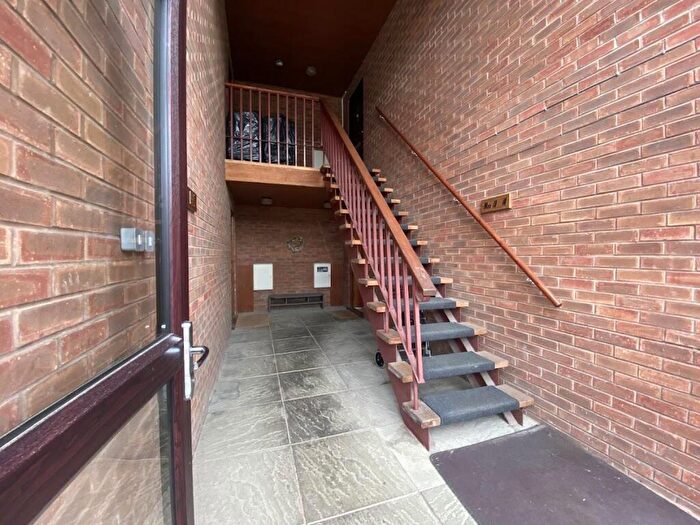 2 Bedroom Flat To Rent In Chevin Court, New Zealand Lane, Duffield, DE56