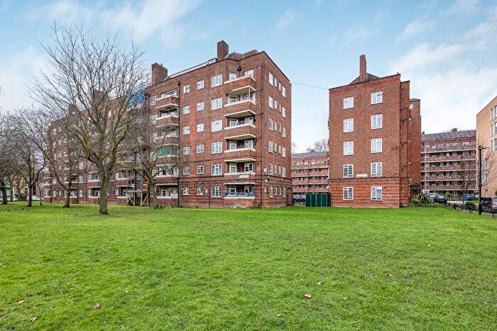4 Bedroom Flat For Sale In Danby House, Frampton Park Road, London, E9
