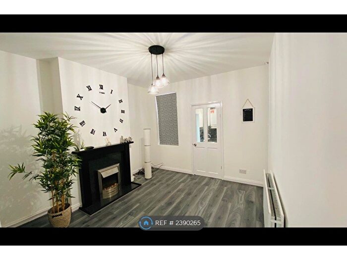 3 Bedroom Terraced House To Rent In Bolingbroke Road, Coventry, CV3