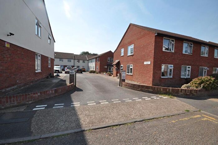 1 Bedroom Flat For Sale In North Street, Walton-on-the-naze, CO14