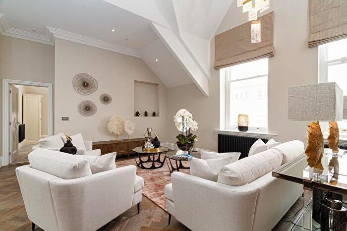 3 Bedroom Penthouse To Rent In Mount Stuart House, CF10