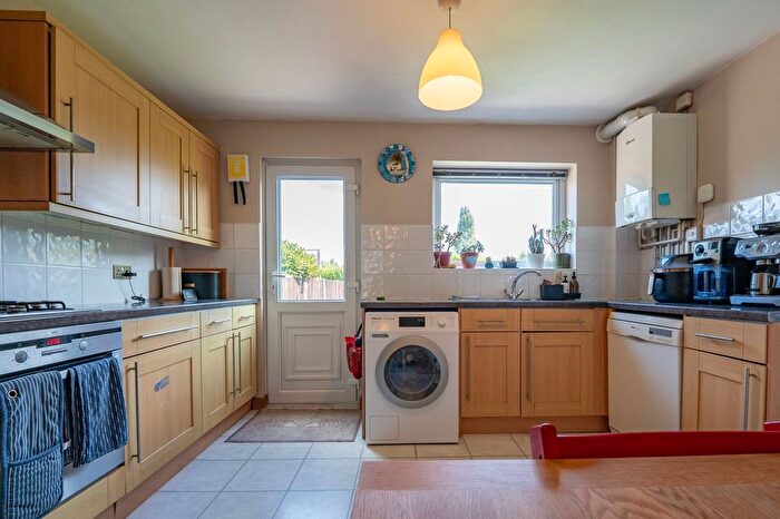 3 Bedroom Terraced House For Sale In Pearson Avenue, Beeston, NG9