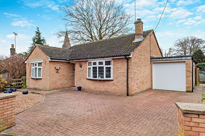 2 Bedroom Detached House For Sale In New Road, Ryhall, Stamford, PE9