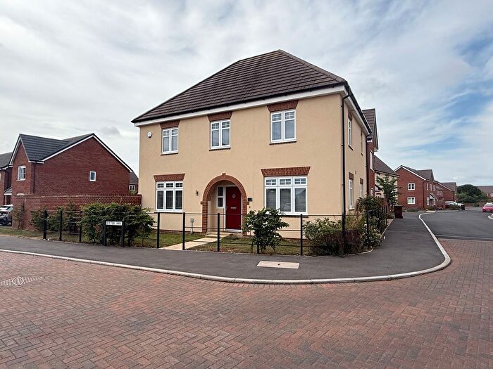 4 Bedroom Detached House To Rent In Little Elms, Cam, GL11