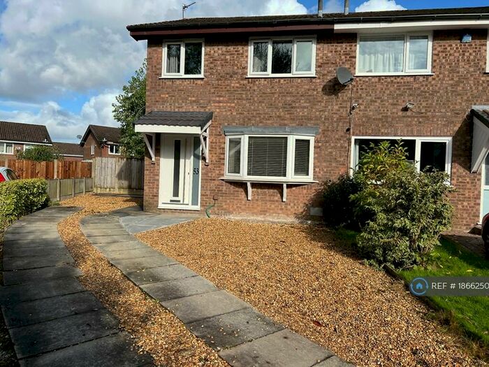 3 Bedroom Semi-Detached House To Rent In Maypark, Bamber Bridge, Preston, PR5