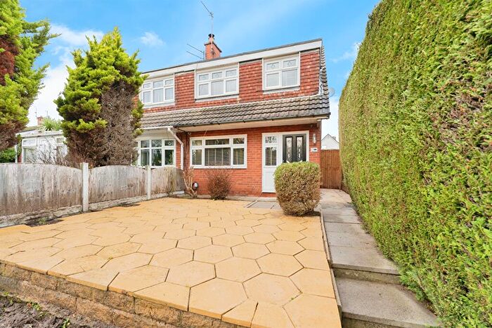 3 Bedroom Semi-Detached House For Sale In Townfield Lane, Prenton, CH43