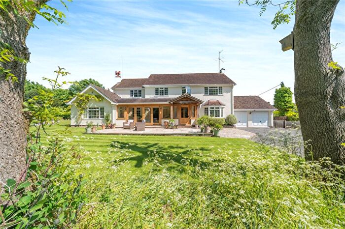 5 Bedroom Detached House For Sale In The Dell, Kingsclere, Newbury, Berkshire, RG20