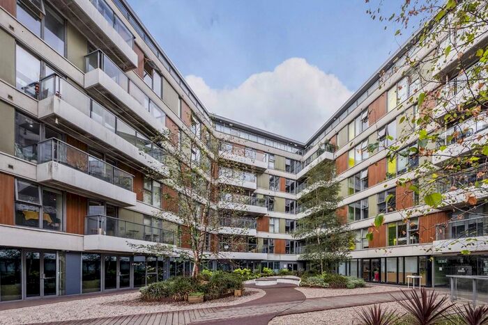 2 Bedroom Flat To Rent In Wick Lane, London, E3