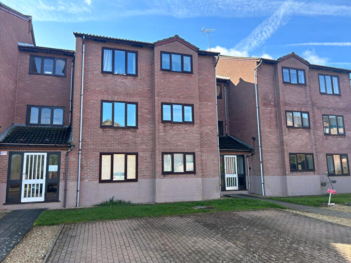 1 Bedroom Flat For Sale In Coventry Close, Tewkesbury, GL20