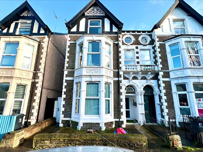 2 Bedroom Flat For Sale In Connaught Road, Roath, Cardiff, CF24