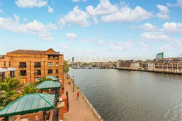 2 Bedroom Apartment For Sale In Tavistock Tower, Russell Place, London, SE16