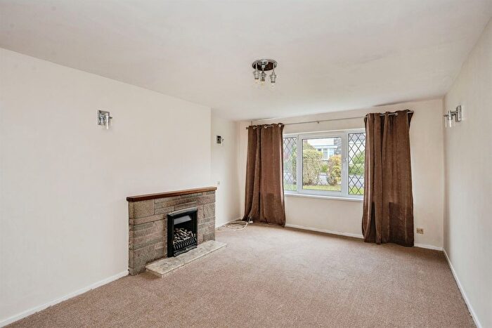 3 Bedroom Detached Bungalow For Sale In Brookfield, Neath, SA10