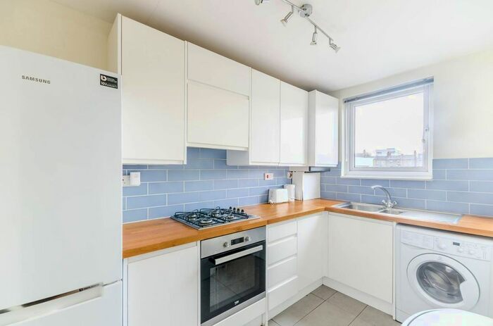 1 Bedroom Flat To Rent In Oldridge Road, Balham, London, SW12