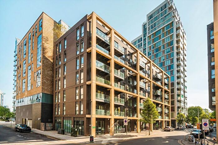 2 Bedroom Flat For Sale In Enterprise Way, Wandsworth, SW18