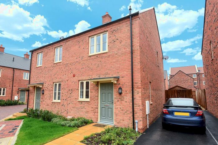 2 Bedroom Semi-Detached House To Rent In Flanders Close, Bicester, OX26