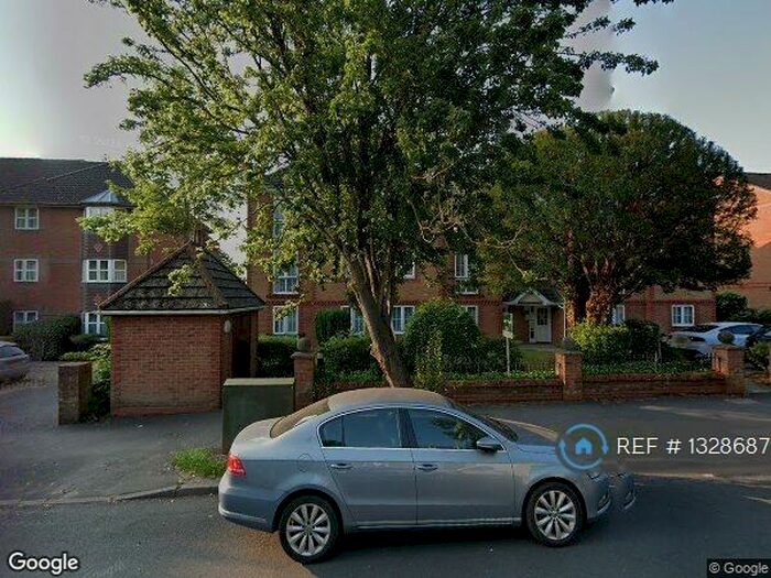 1 Bedroom Flat To Rent In Blenheim Court -, Southampton, SO17