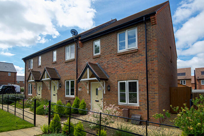 2 Bedroom End Of Terrace House For Sale In Clover Way, Bishops Waltham, Southampton, Hampshire, SO32
