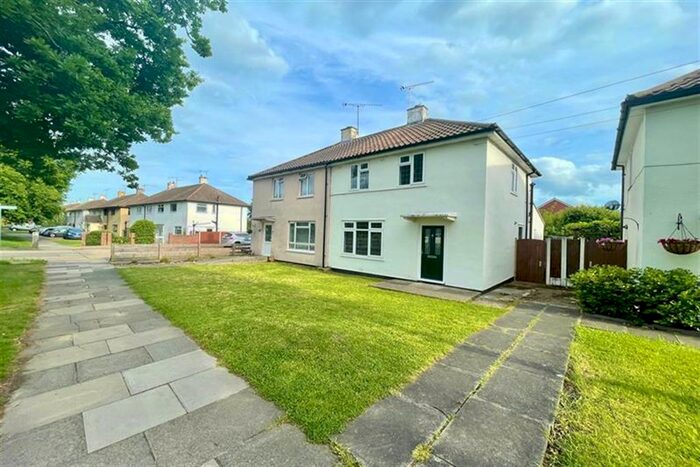 2 Bedroom Semi-Detached House To Rent In Blenheim Chase, Leigh-On-Sea, SS9